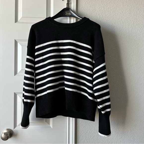 Philosophy Black & White Stripe Crew Neck Sweater - Picture 1 of 3